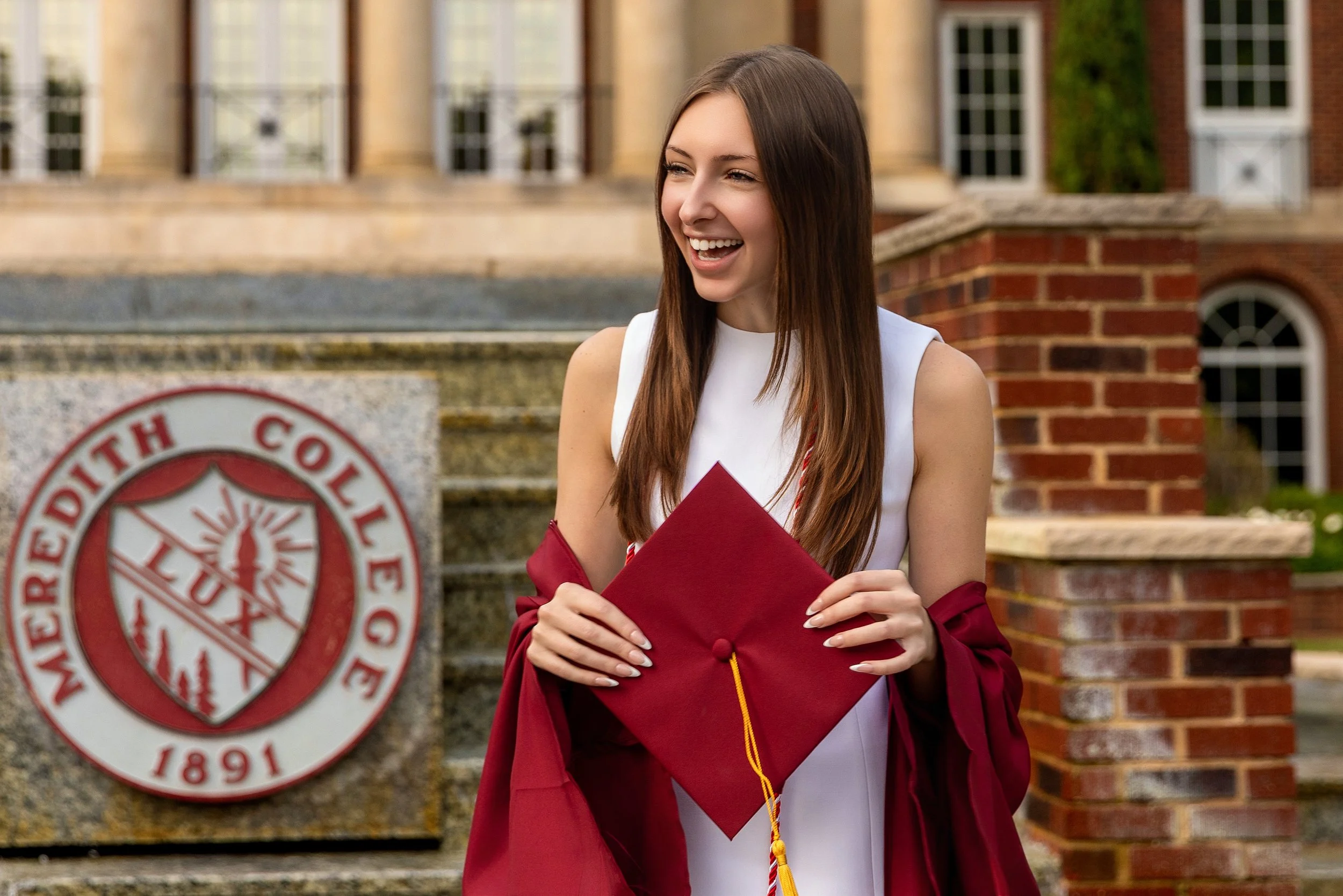 What to Expect During Your Graduation Session