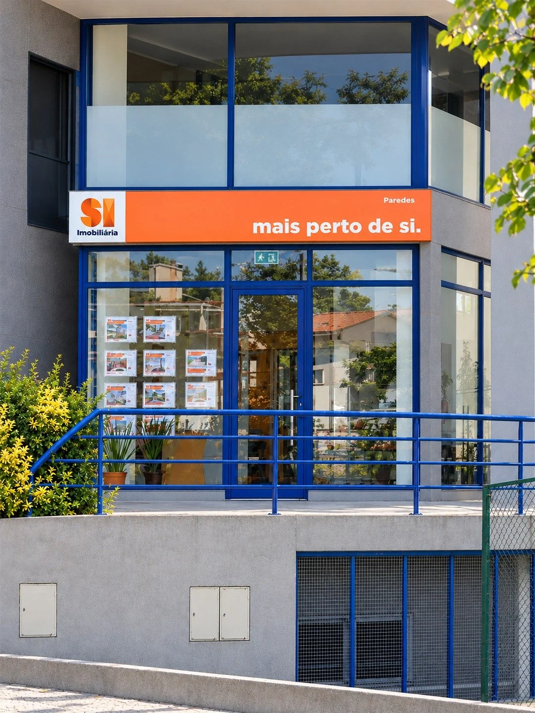 📍 Estamos em Paredes, prontos para o receber!

Se pretende comprar, vender ou arrendar um im&oacute;vel, na SI Paredes encontra uma equipa dispon&iacute;vel para esclarecer as suas d&uacute;vidas e acompanh&aacute;-lo em cada etapa.

Visite-nos e co