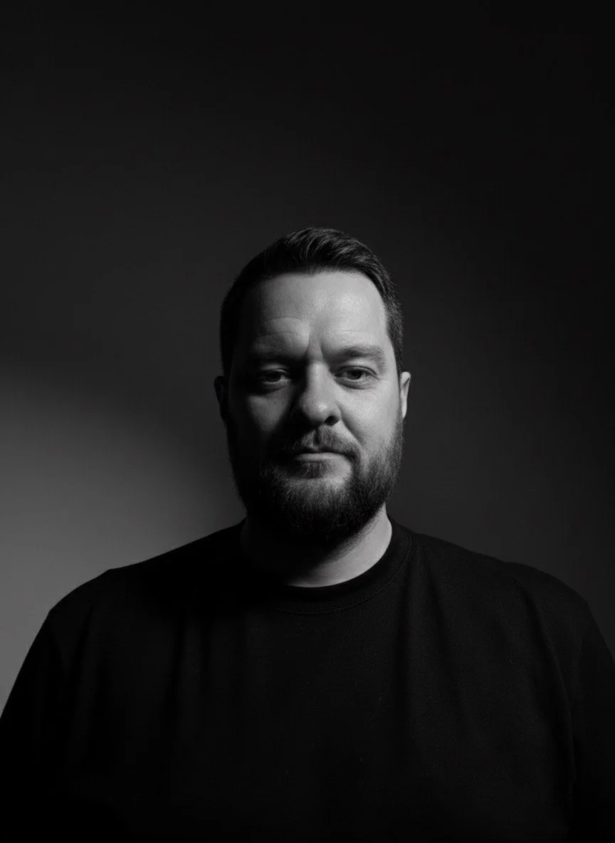 Gareth Sidwell, founder and practitioner of Us Together, with a background in psychology and neuroscience.