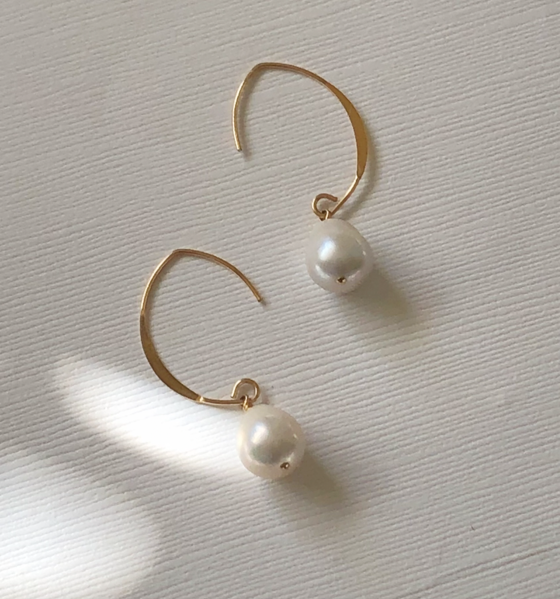 white pearl sdrops.png