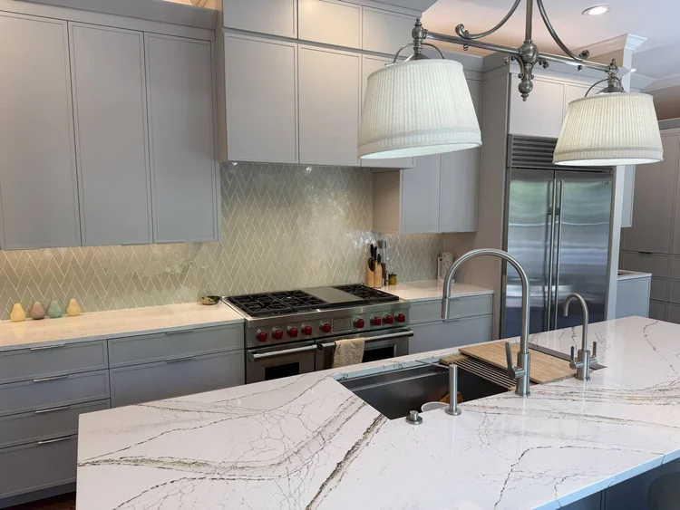 Quartz island and range detail, Endura residential renovation