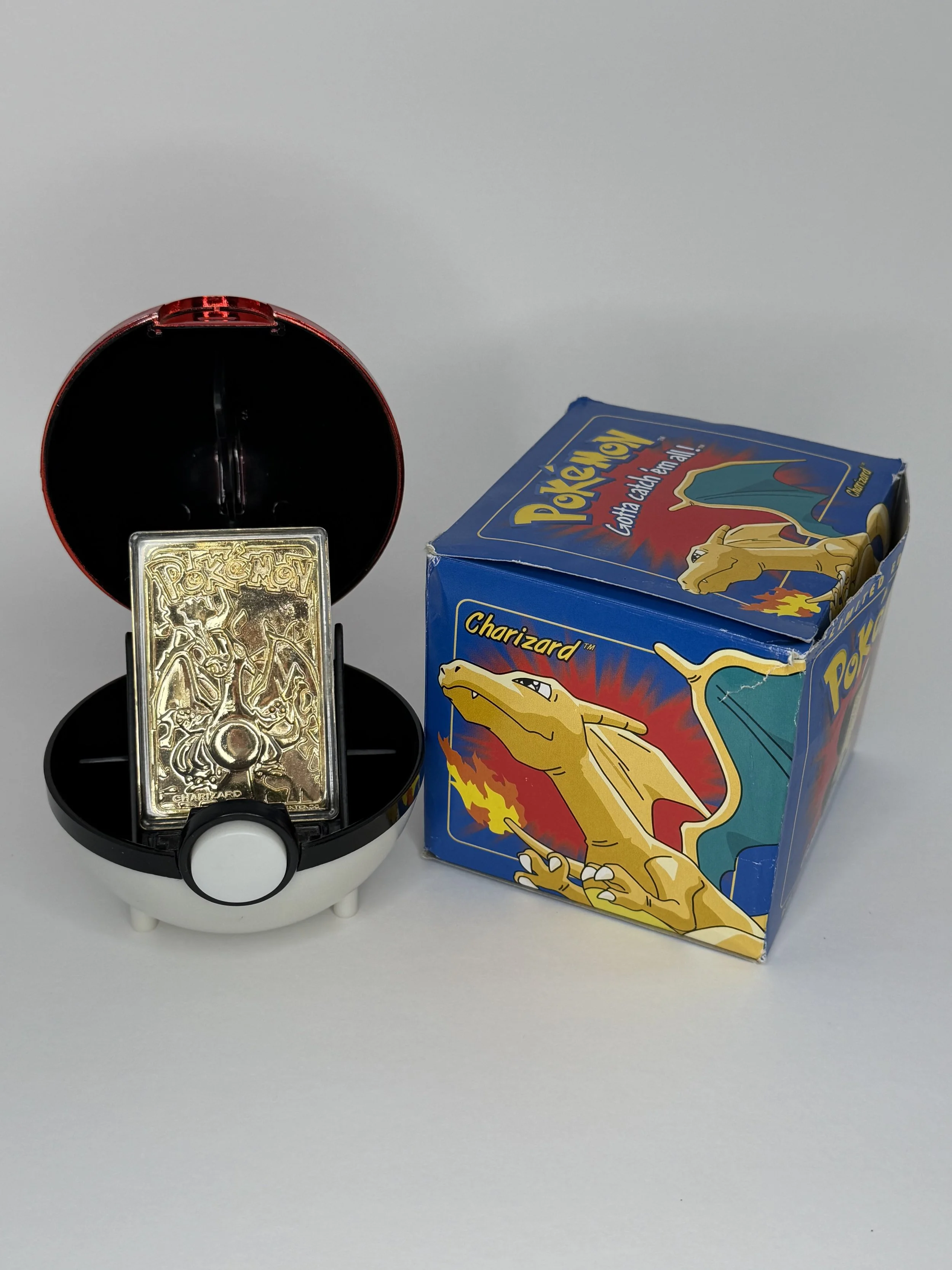 23k GOLD CHARIZARD