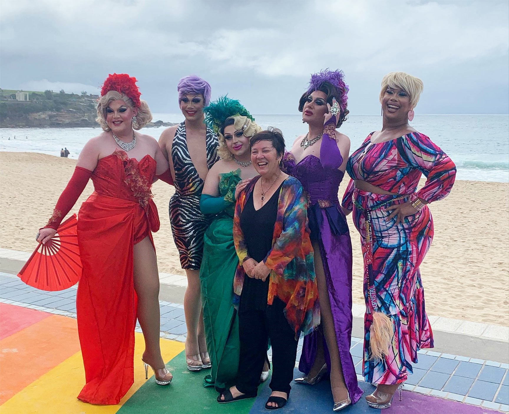 Julie-drag-queens-beach.jpg