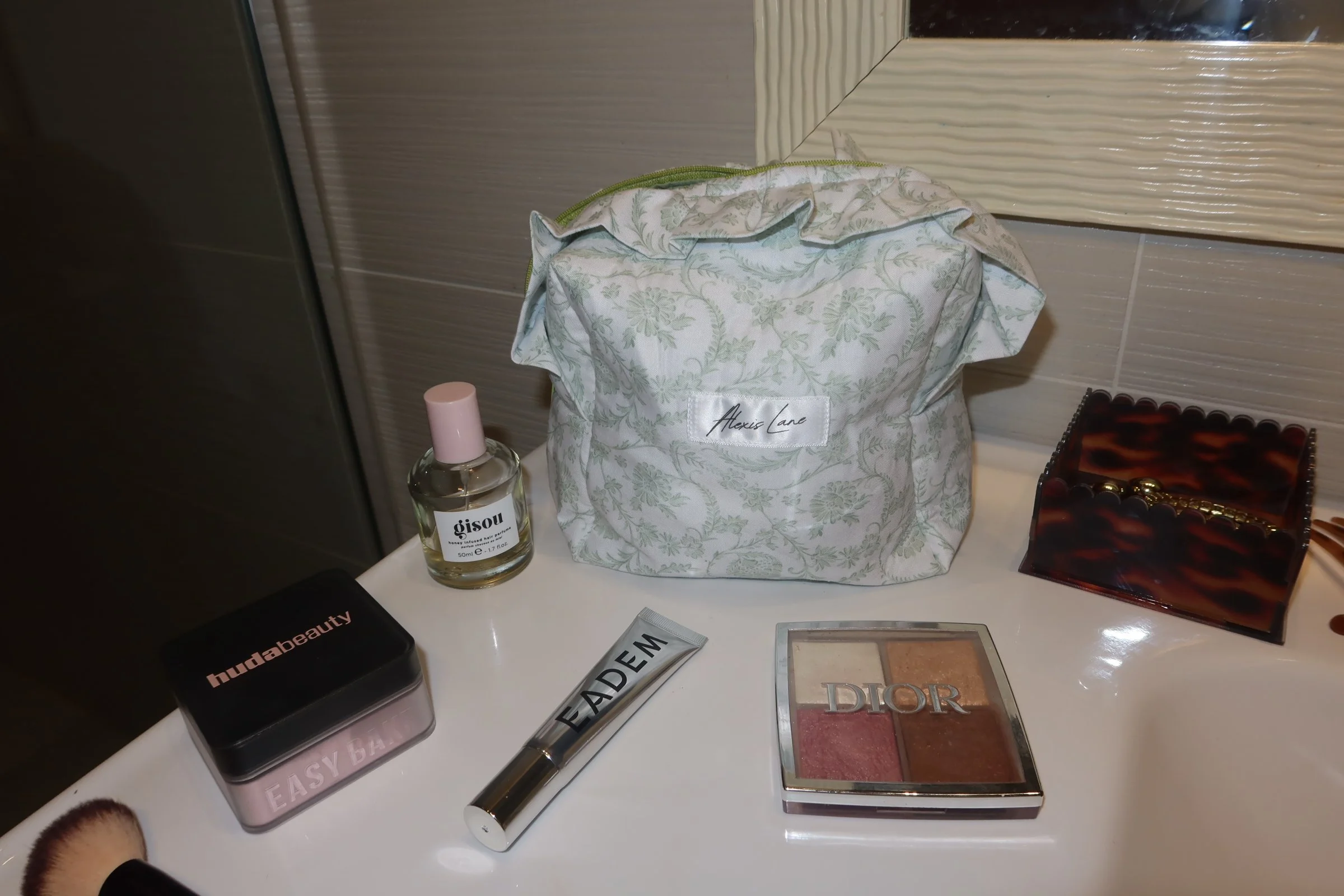 Everyday Essentials Makeup Bag - Sage