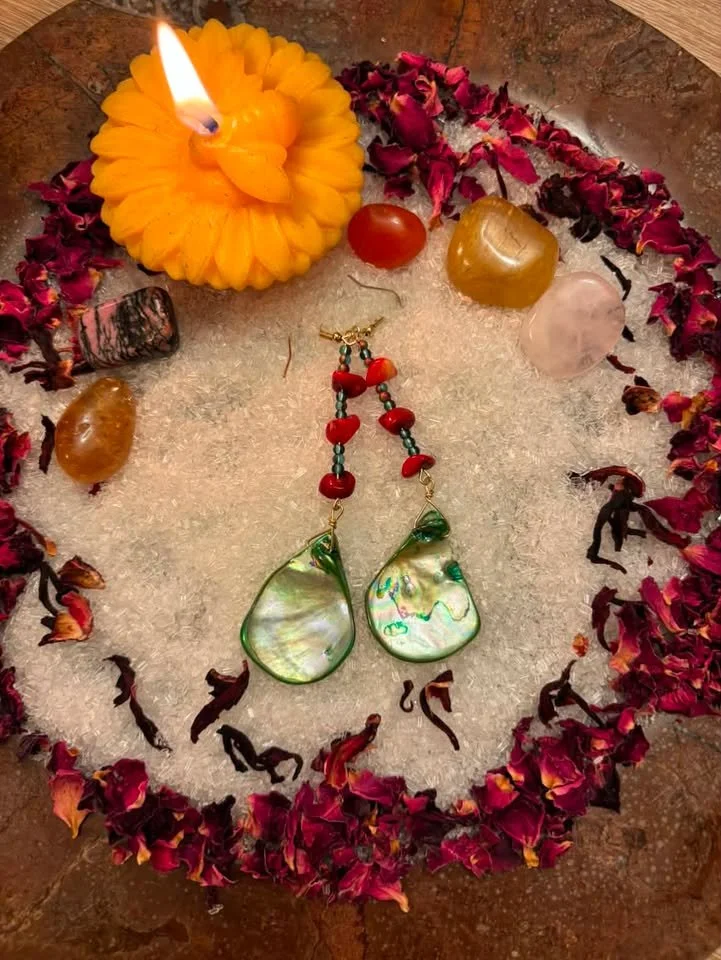 carnelian and shell tail 2.jpg
