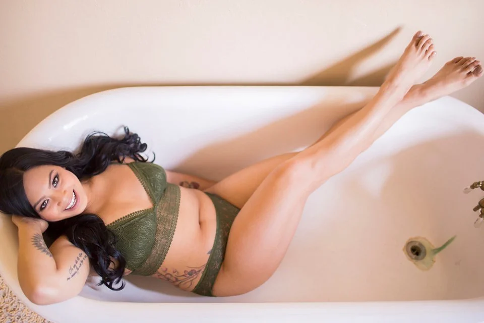 Oakland-Berkeley-Beautiful-Classy-Fun-Boudoir-Photographer-Tattoos-18.jpg
