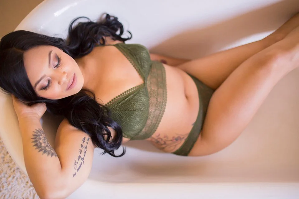 Oakland-Berkeley-Beautiful-Classy-Fun-Boudoir-Photographer-Tattoos-20.jpg