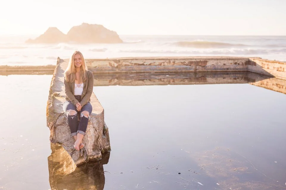 San-Francisco-Free-Spirited-Senior-Portrait-Photographer-Sutro-Baths-03.jpg