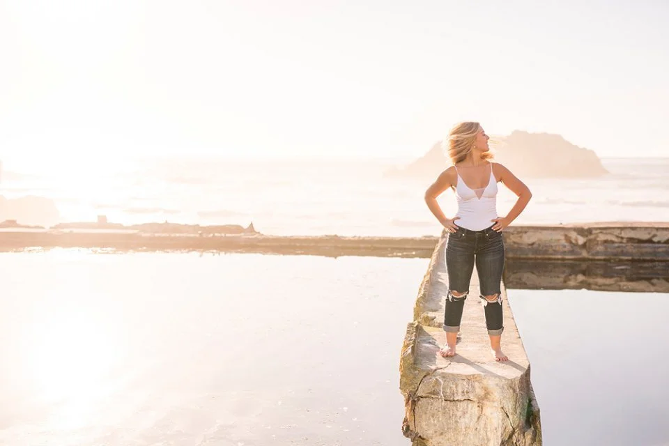 San-Francisco-Free-Spirited-Senior-Portrait-Photographer-Sutro-Baths-09.jpg