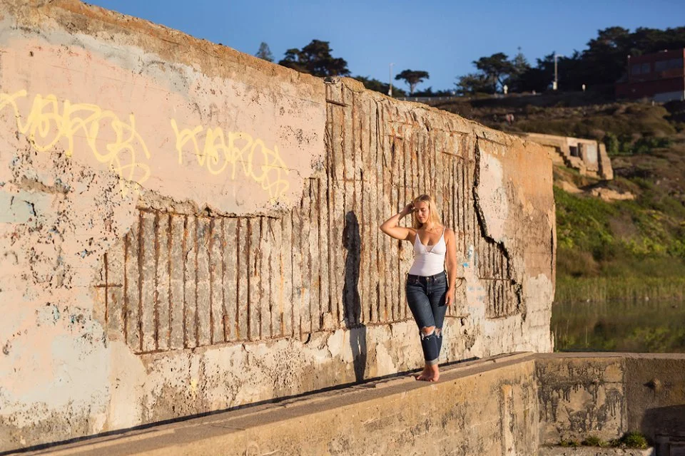 San-Francisco-Free-Spirited-Senior-Portrait-Photographer-Sutro-Baths-18.jpg