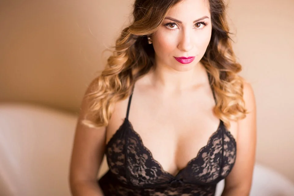 San-Francisco-Bay-Area-Fun-Classy-Boudoir-Photographer-11.jpg