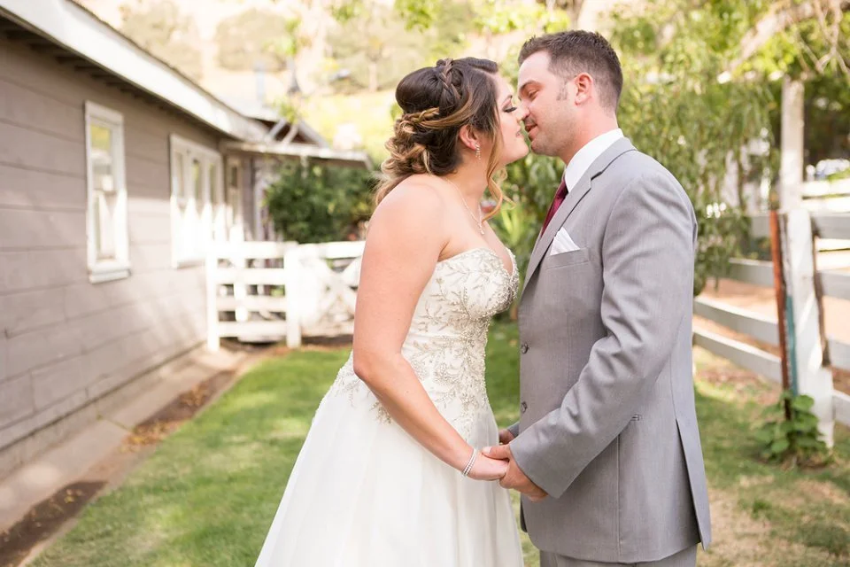 Fun-Bay-Area-Wedding-Photographer-Diablo-Ranch-Walnut-Creek-034.jpg