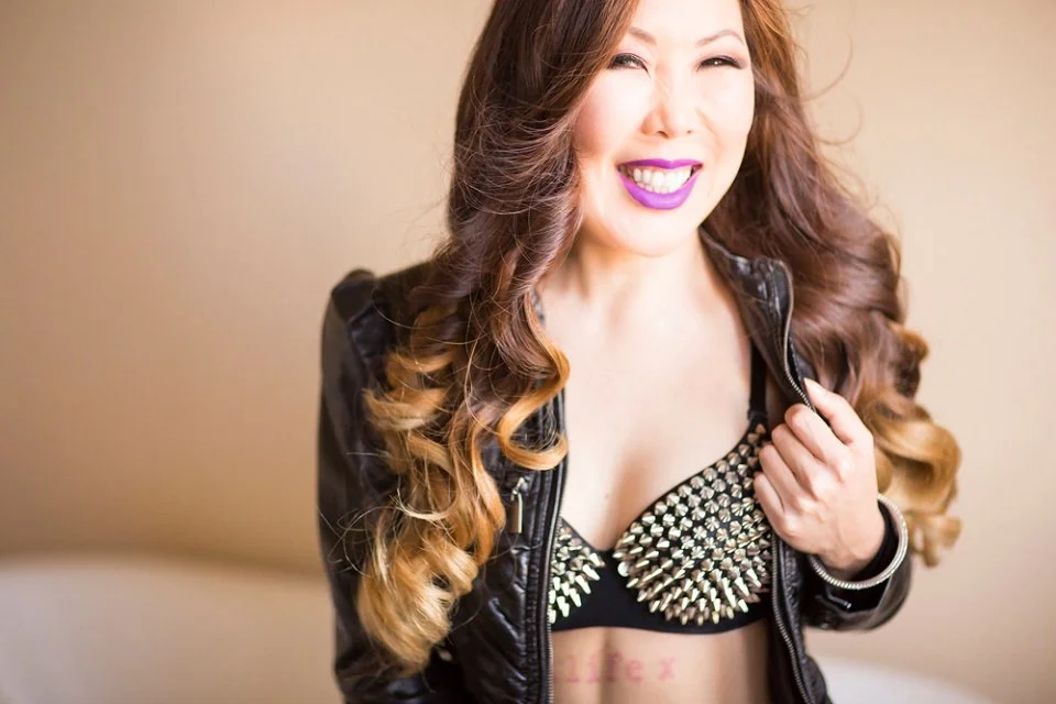 Classy-San-Francisco-Bay-Area-Adventurous-Boudoir-Photographer-09.jpg