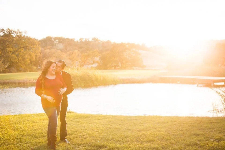 Sacramento-Rustic-Maternity-Photographer-Field-and-Pond-Winters-05.jpg