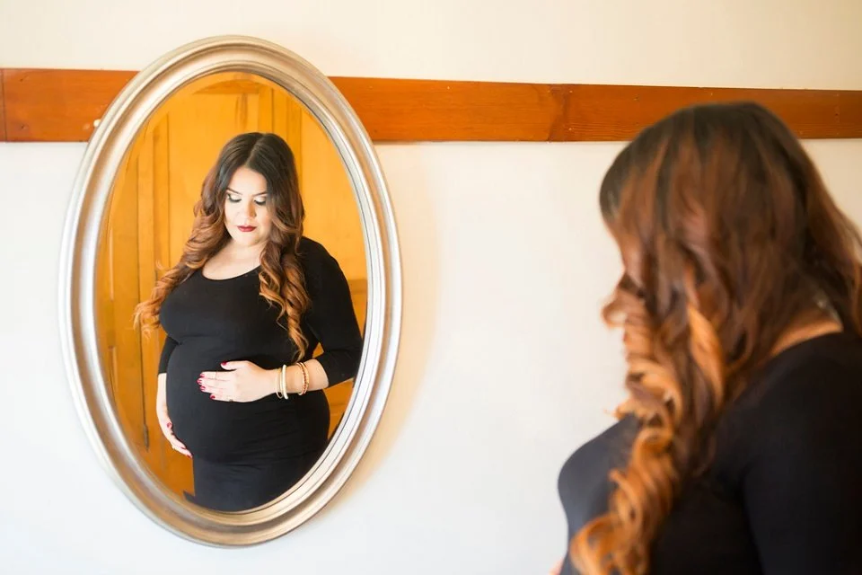 San-Francisco-Bay-Area-Classy-Maternity-Boudoir-Photographer-07.jpg