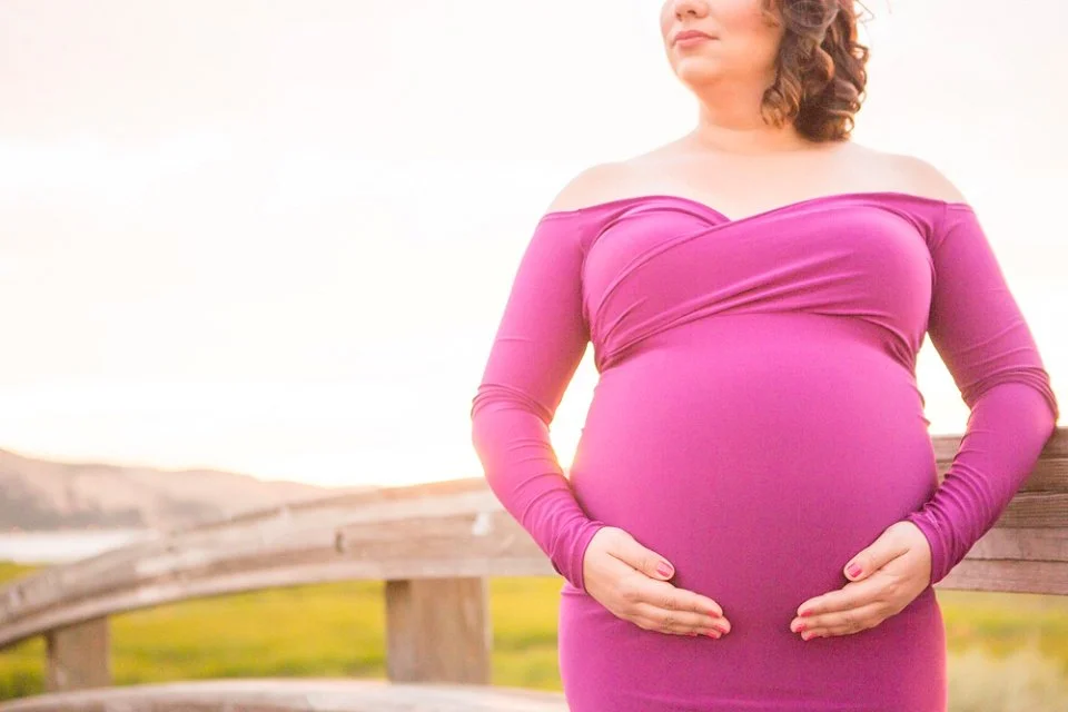 Martinez-Maternity-Photographer-Magical-Full-Moon-Solstice-Sunset-18.jpg