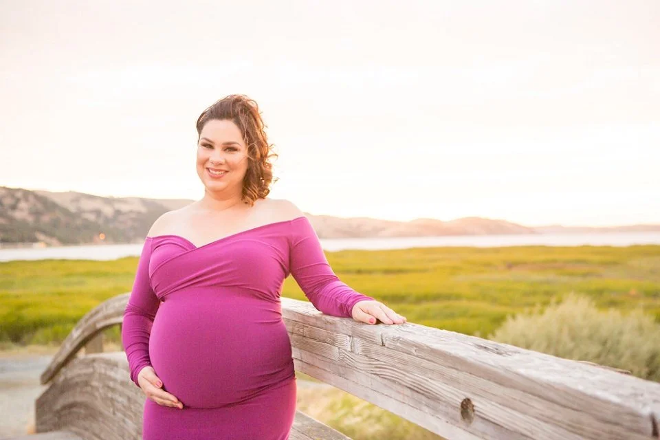 Martinez-Maternity-Photographer-Magical-Full-Moon-Solstice-Sunset-19.jpg