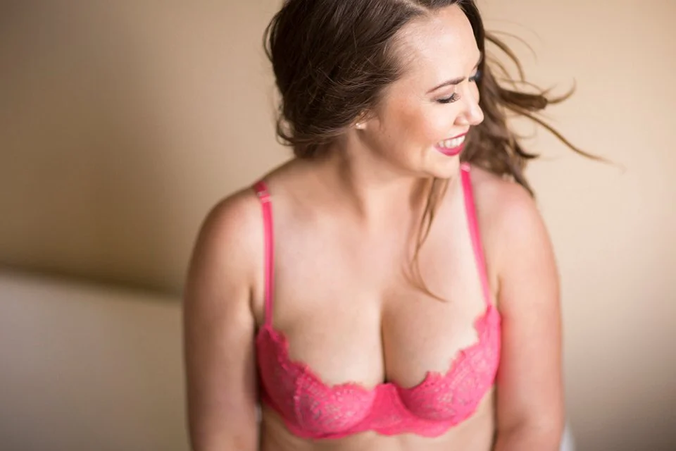 San-Francisco-East-Bay-Area-Classy-Fun-Tasteful-Boudoir-Photographer-15.jpg