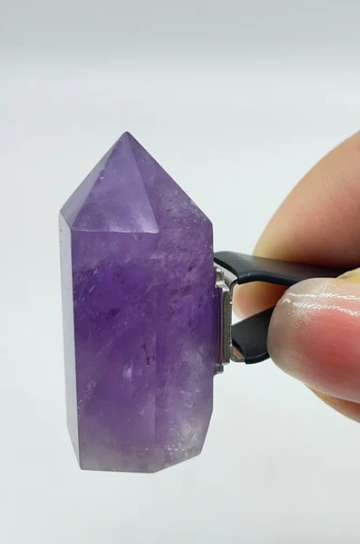 TWW Amethyst Tower Car Crstal 3.6cm Side $10.95.png