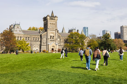 Applying to Canadian Universities as an International Student: A Practical Guide