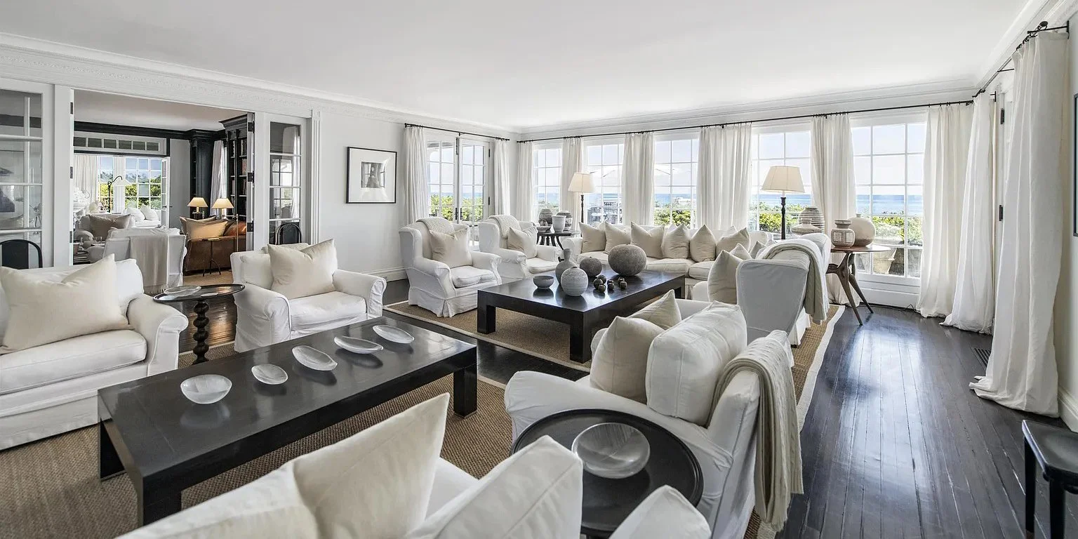 Living Room.jpg
