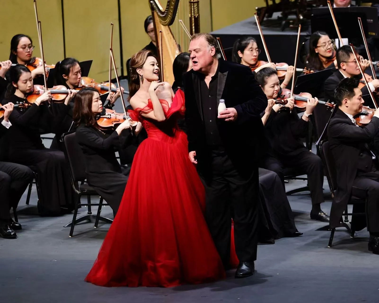 “Quanto amore” (L’elisir d’amore, Donizetti) – duet with Bryn Terfel
China Shanghai International Arts Festival, Shanghai