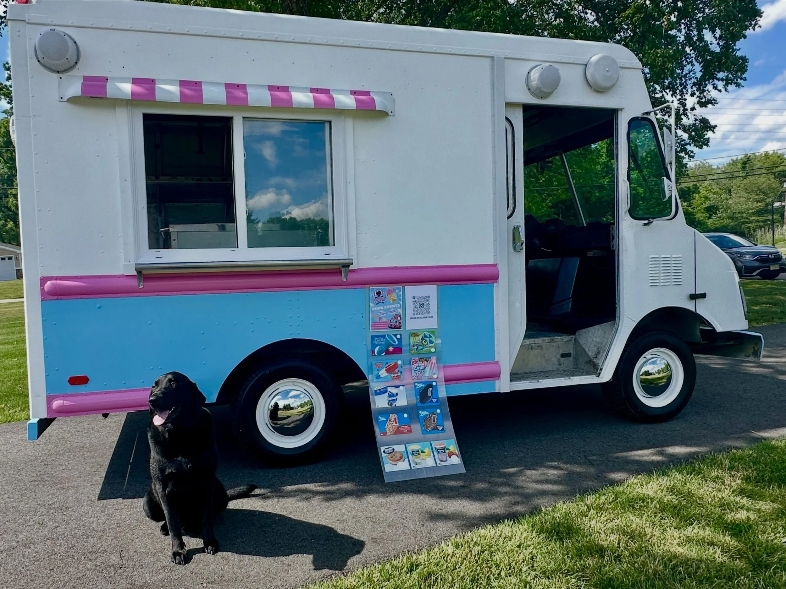 Soft launch!!

Book us for your next party/event using the link posted in our bio.

DM for any inquiries

#charliesicecreamtruck #icecream #softlaunch
