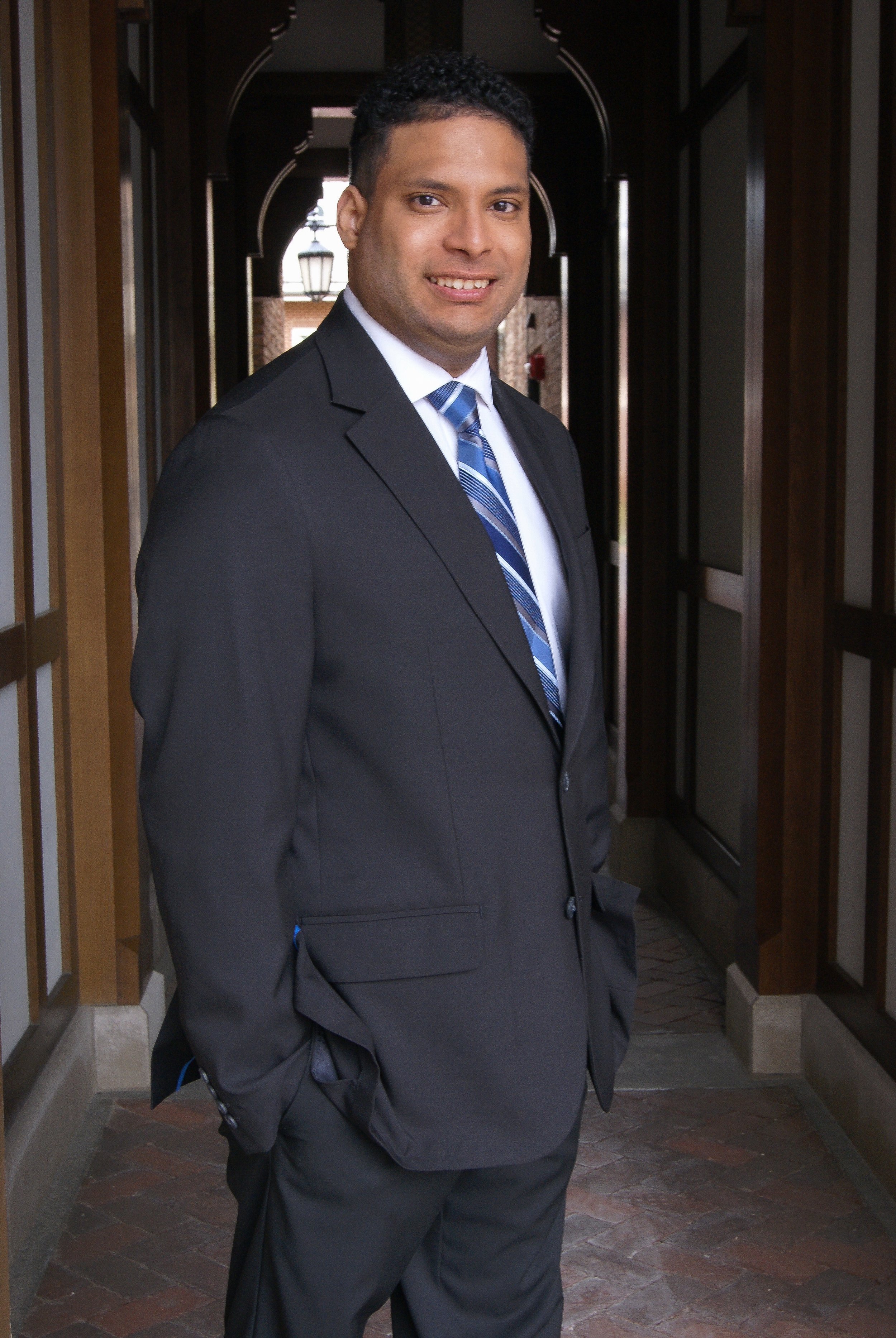 FelipeHernandez-Headshot77.jpg