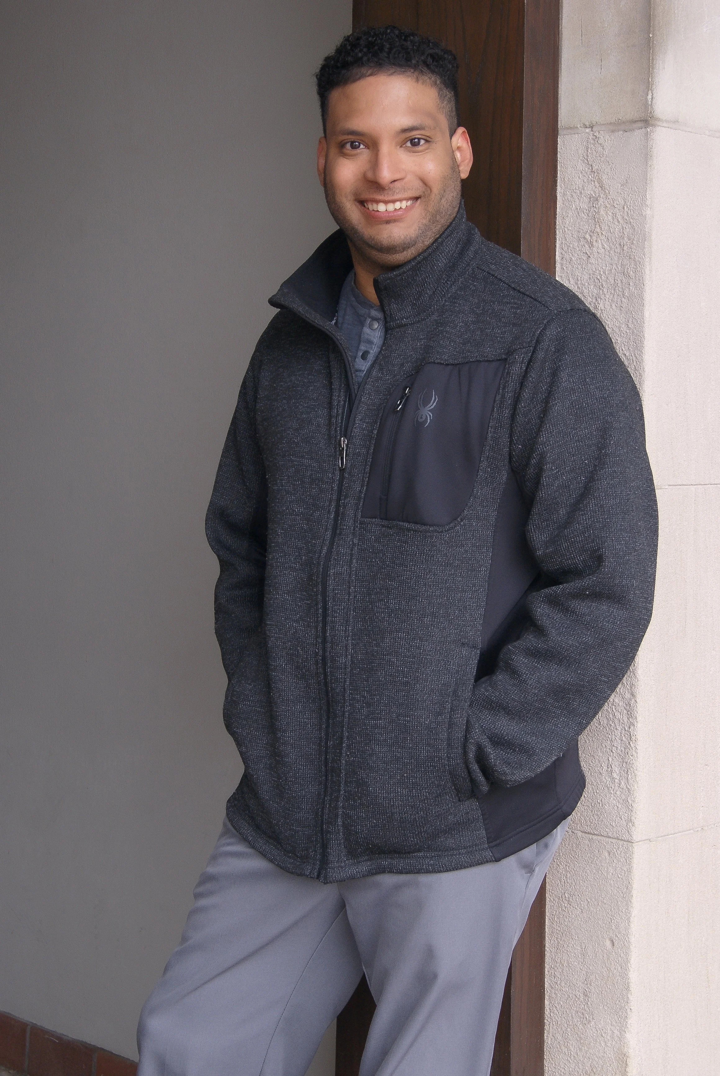 FelipeHernandez-Headshot53.jpg