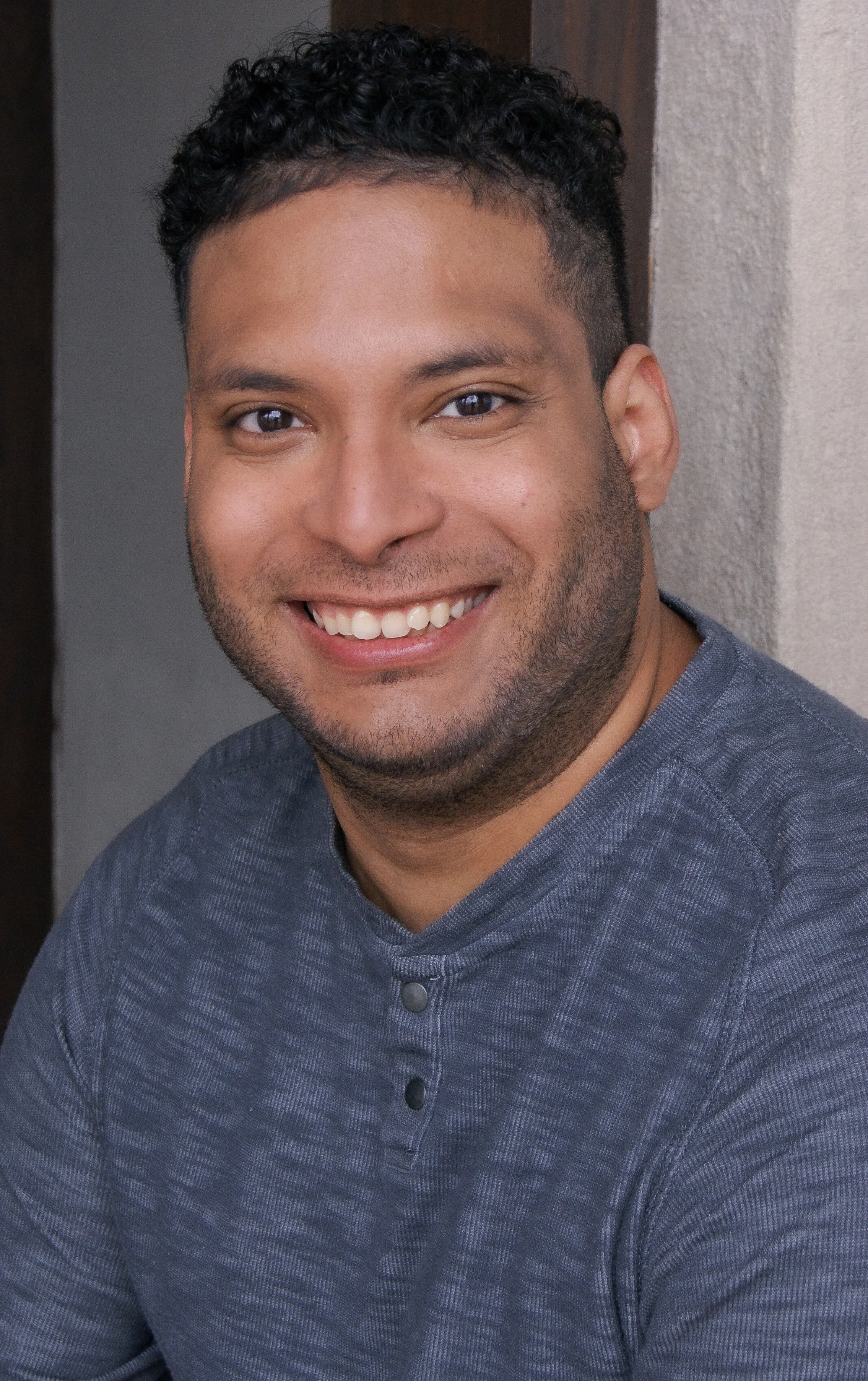 FelipeHernandez-Headshot82.jpg