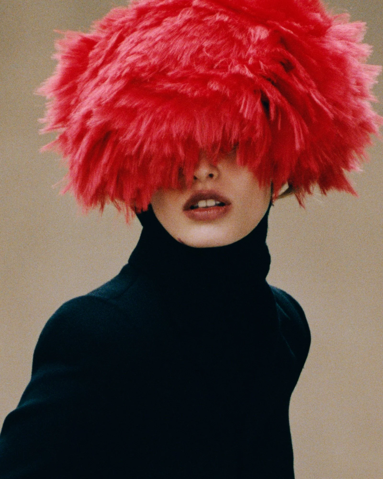 KAROLINA SPAKOWSKI SHOT BY VITALI GELWICH