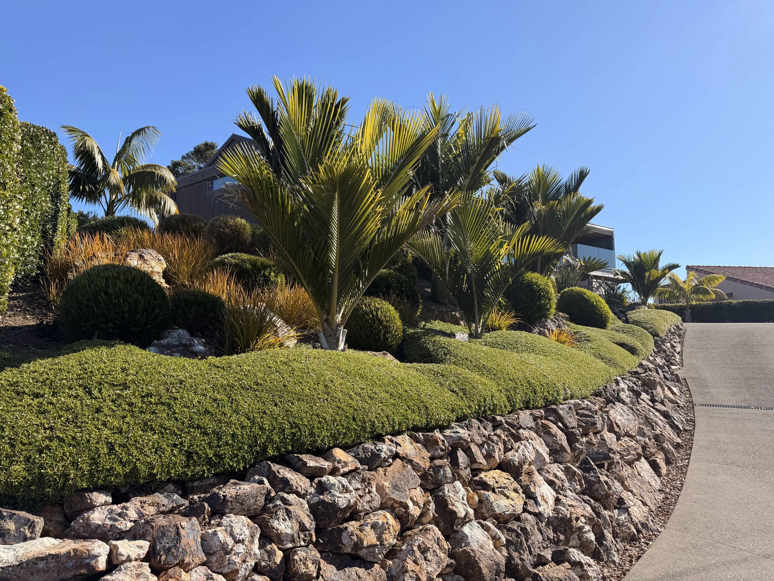 The Resort Garden — How to Bring That Holiday Feeling Home