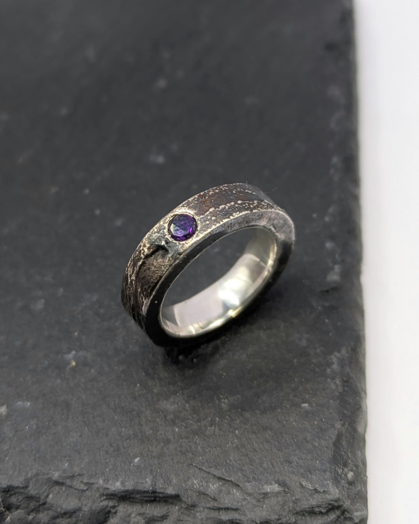 🔥 Rising from the Sand and the Flames 🔥

A brave and bold sand-cast ring, celebrating the raw beauty of the casting process.
The organic texture formed in the sand has been preserved and enhanced, giving the piece a powerful, almost elemental chara