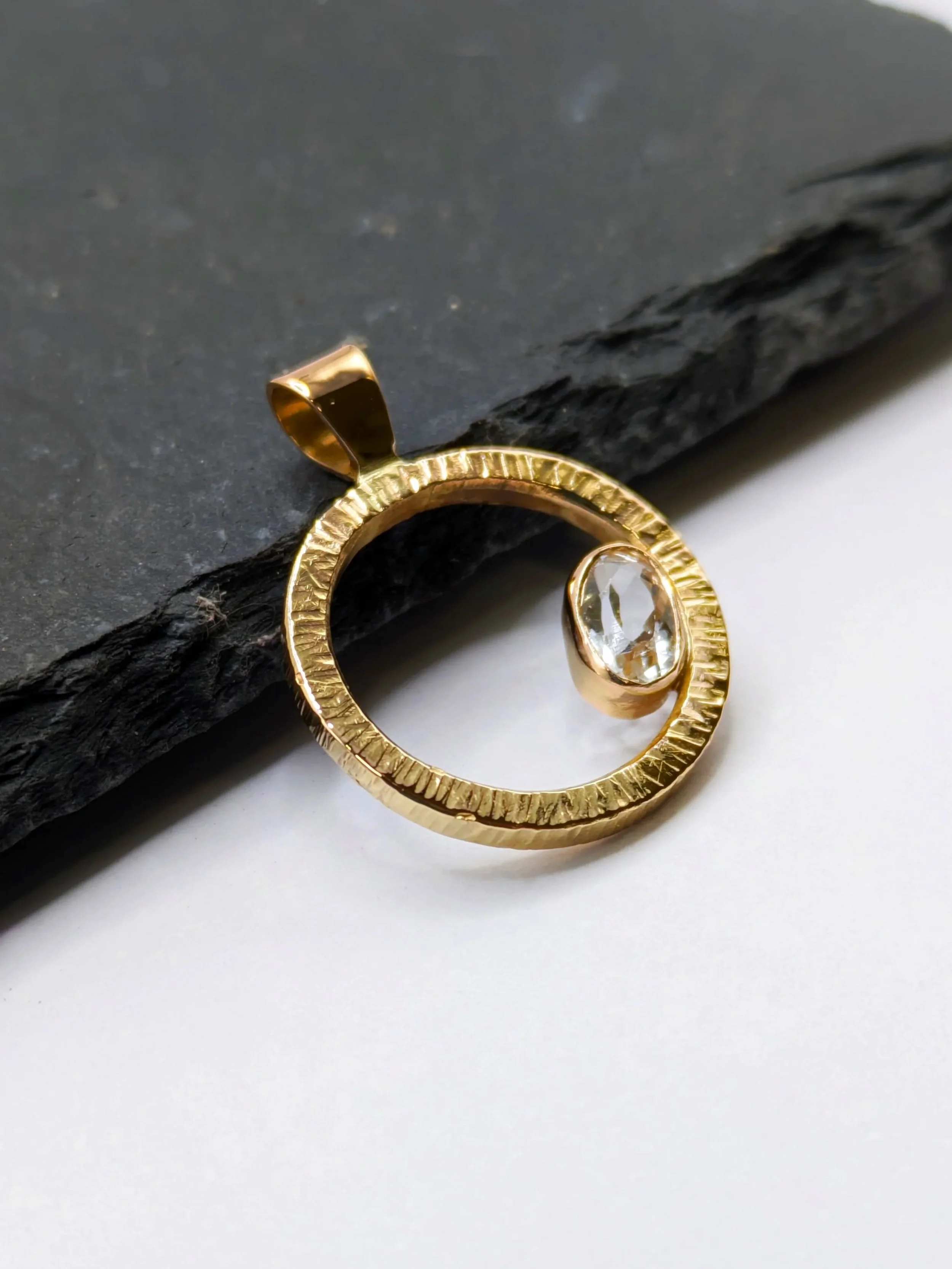 &bull; A Momentous Occasion &bull; ✨

One of the things I love most about jewellery is its ability to immortalise a moment &mdash; to capture a memory, a milestone, or an emotion and transform it into something tangible that can be carried through li