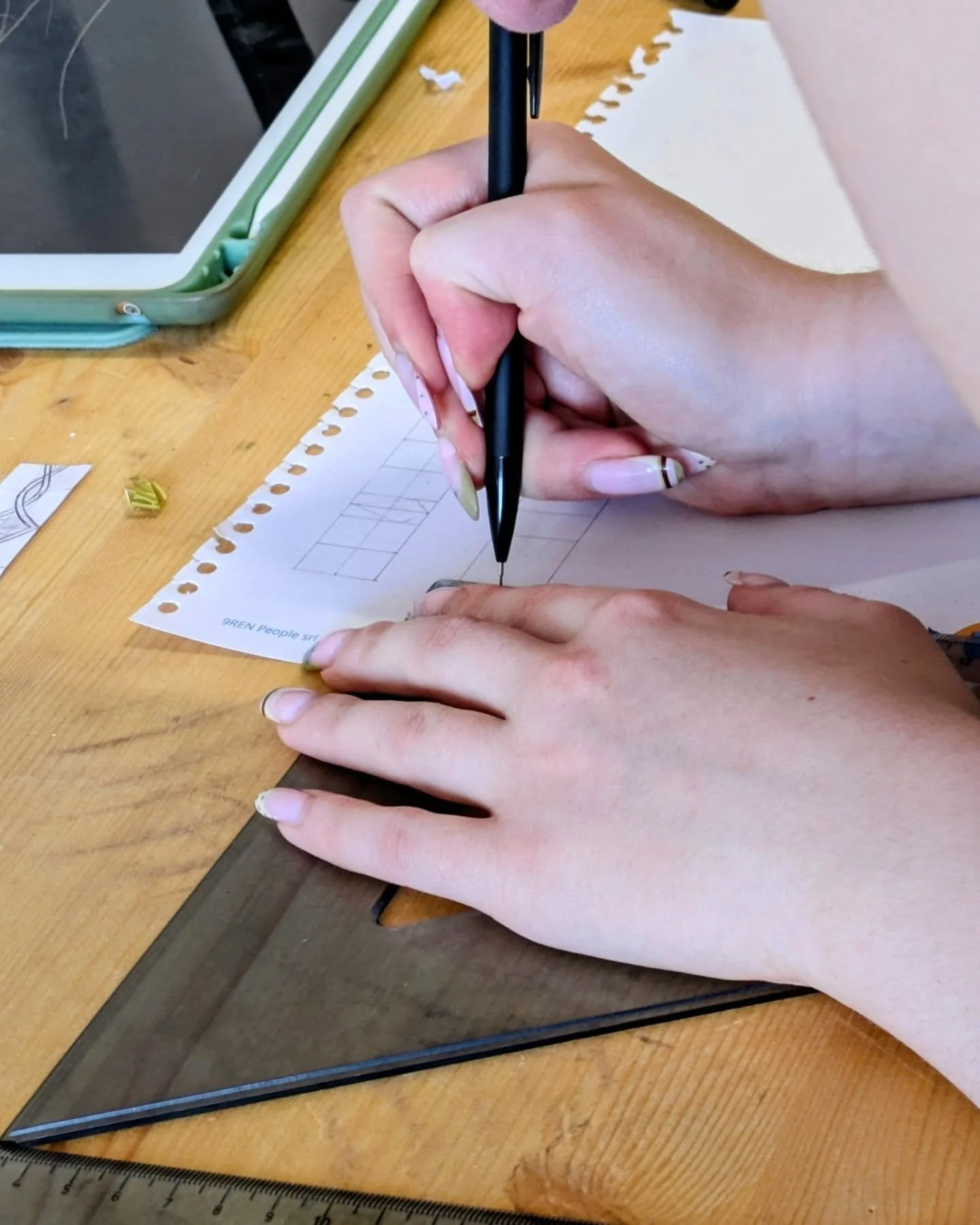 &bull; Bespoke Training &bull; ✨

I&rsquo;ve just finished a wonderful two-day intensive course with the incredibly talented @charis_carroll_jewellery , helping to hone and refine her already impressive skills at the bench.

In just two days, we mana