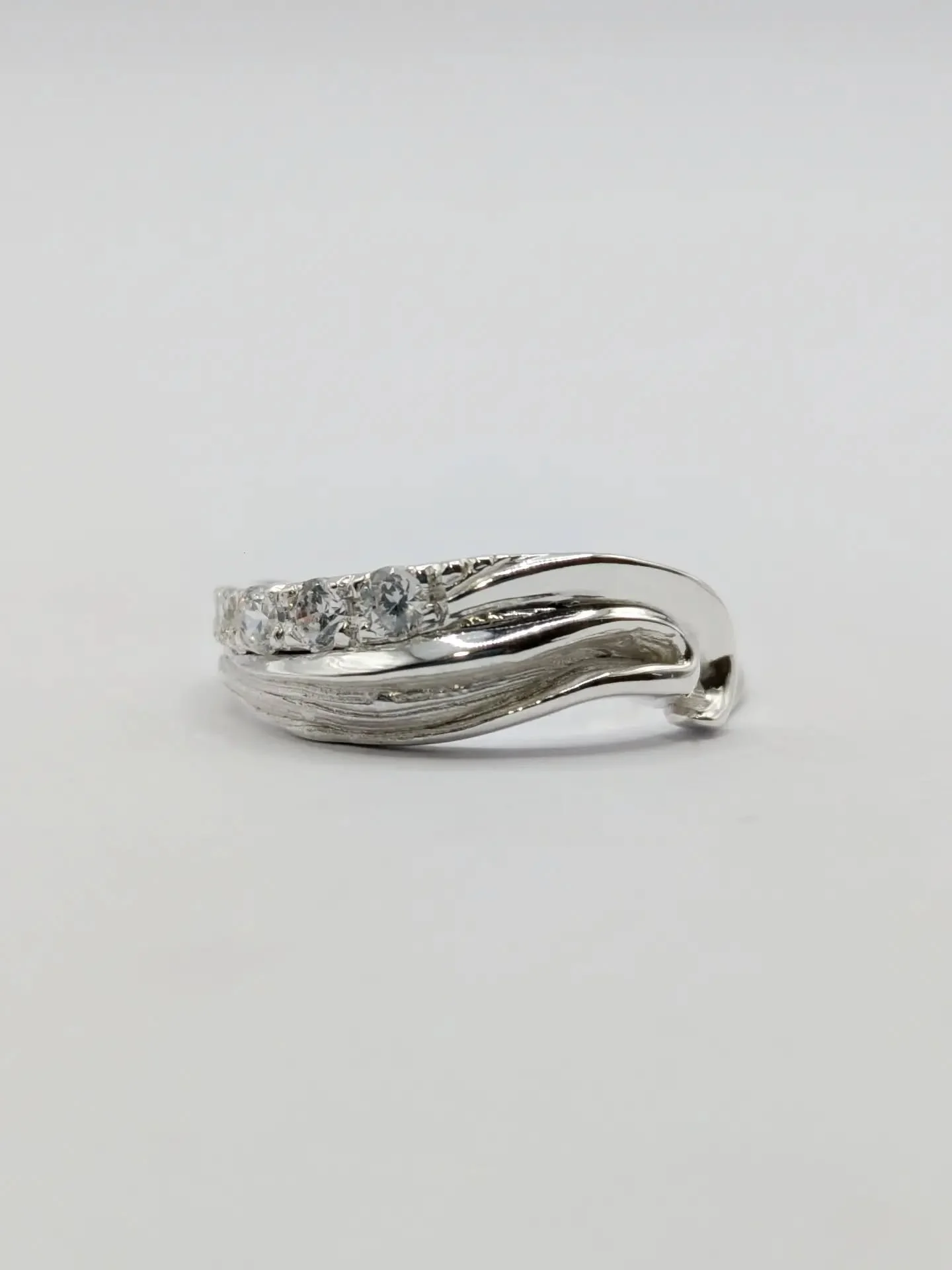 &bull; When Mitsuro Meets Traditional Making &bull; 

I have two great loves in jewellery.

The first is traditional goldsmithing and stone setting&mdash;a discipline that demands precision, patience and control. Every line, every setting, every deta