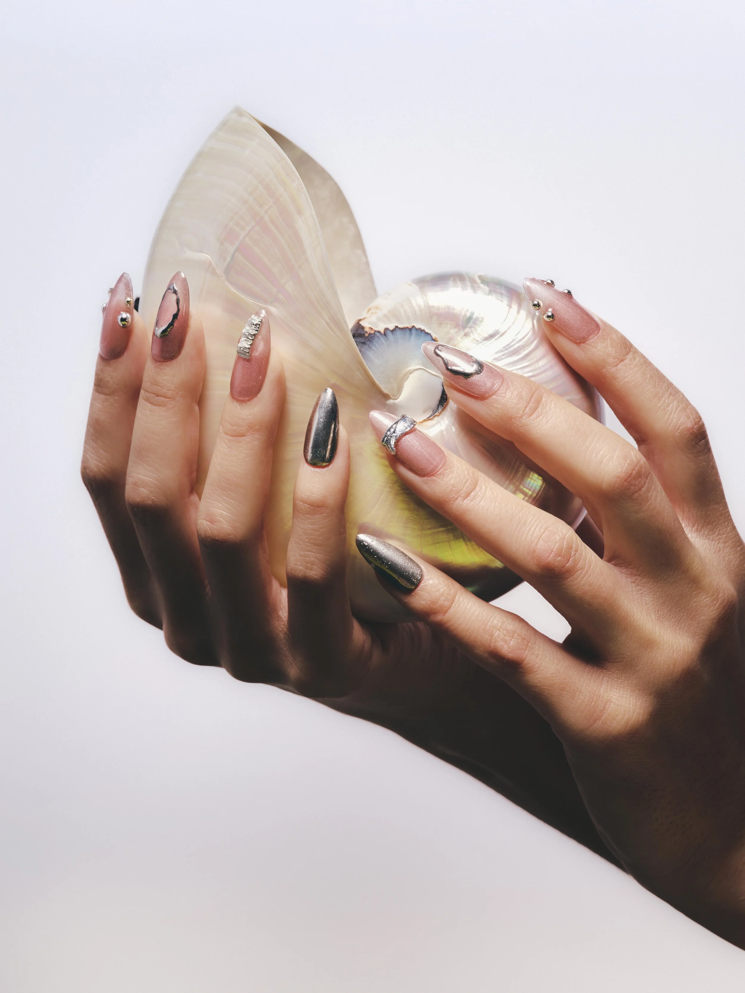 hands copie 2.jpg