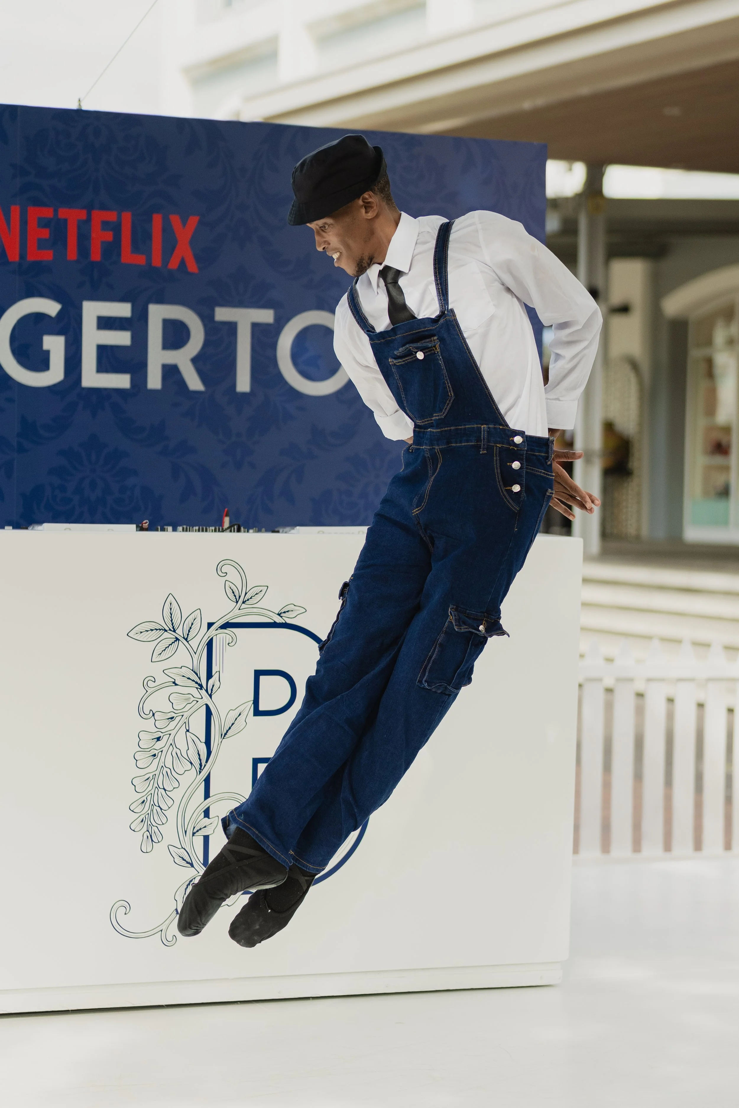 BRIDGERTON - NETFLIX - ACTIVATION -180.jpg