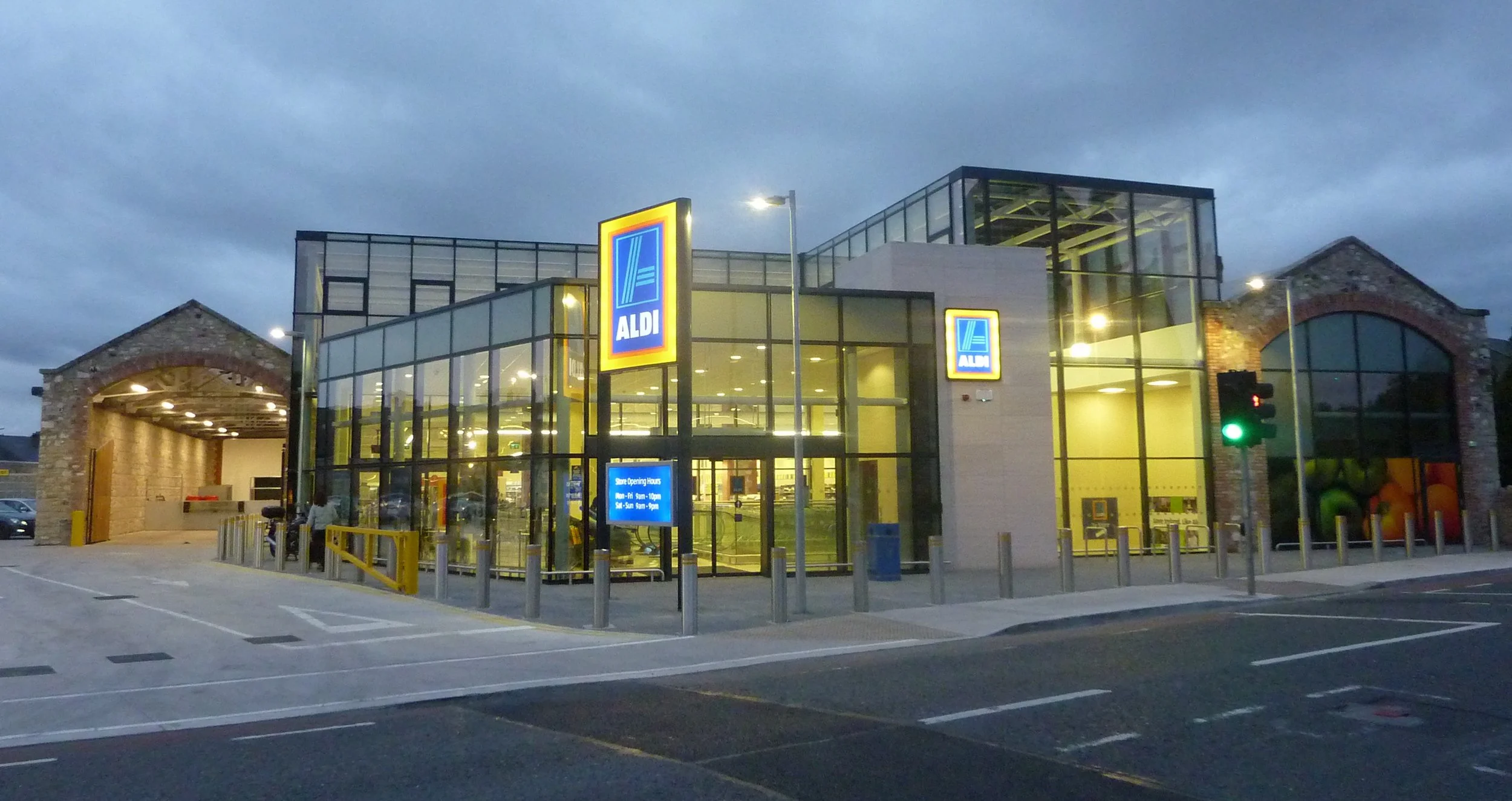 Aldi Terenure, night view, JSA Architects Dublin.jpg
