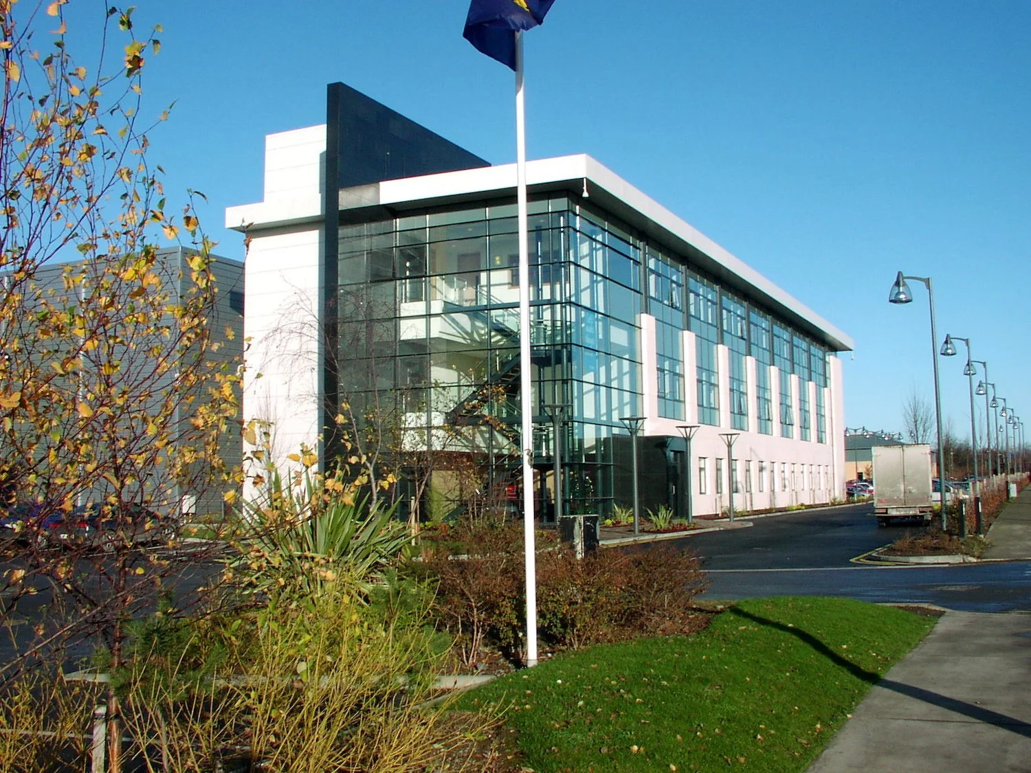 Philips Ireland, exterior view, design JSA Architects.JPG