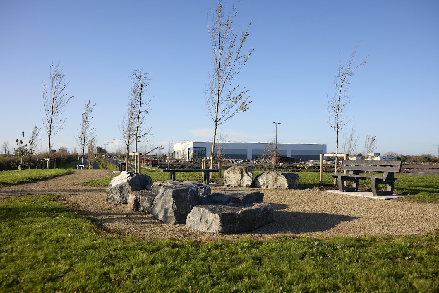 Outdoor seating area at Mountpark, JSA Architects.jpg