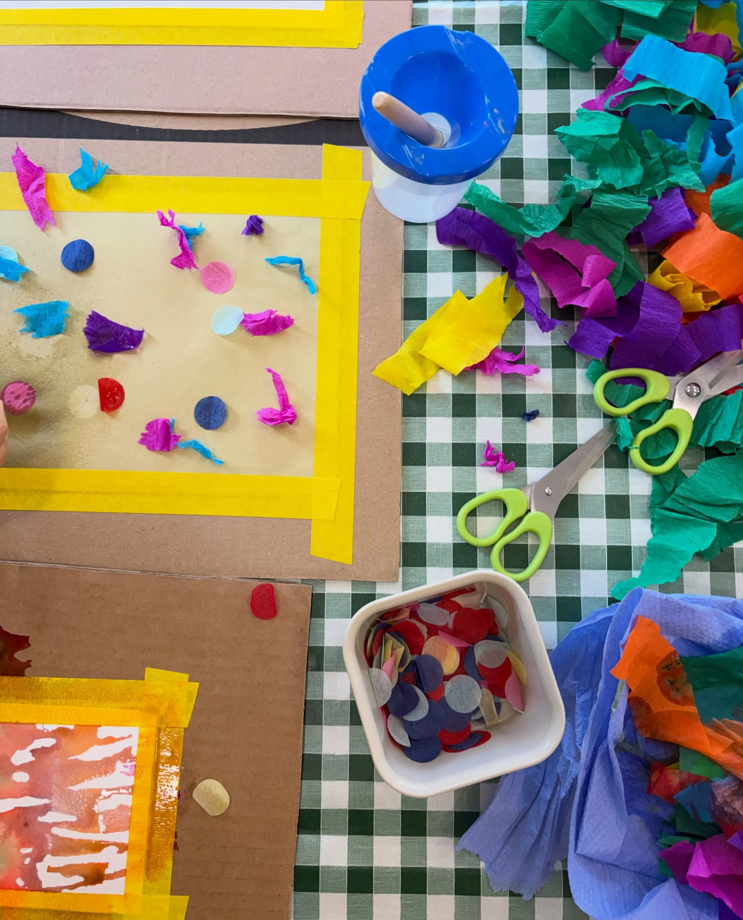 🎨 AFTER SCHOOL ART CLUB

A chance to switch off, get stuck in and make something completely their own.

At Into The Studio, we don&rsquo;t sit down and all make the same thing.

Each week we explore a different material, technique or creative proces