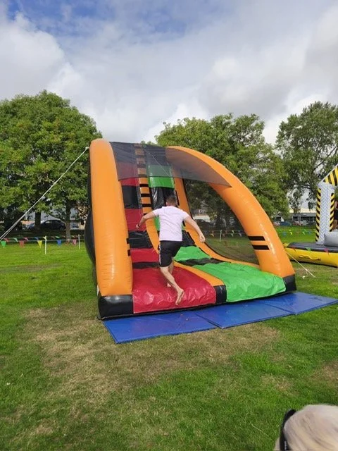 05-inflatable-challenge.jpg