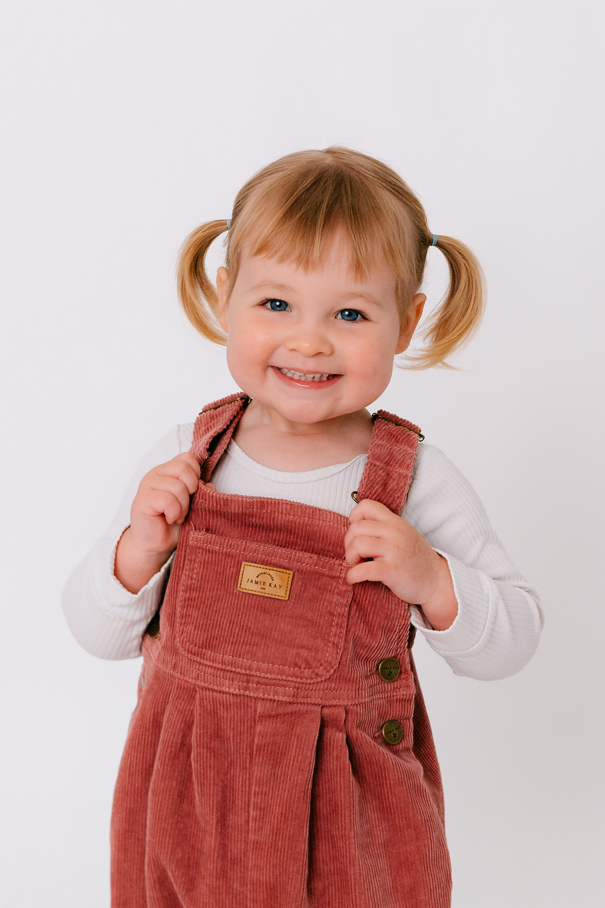 PERSONALITY-PORTRAITS-Black-and-white-childrens-portraits-christchurch-rolleston-new-zealand-photographer-photography-black13.png