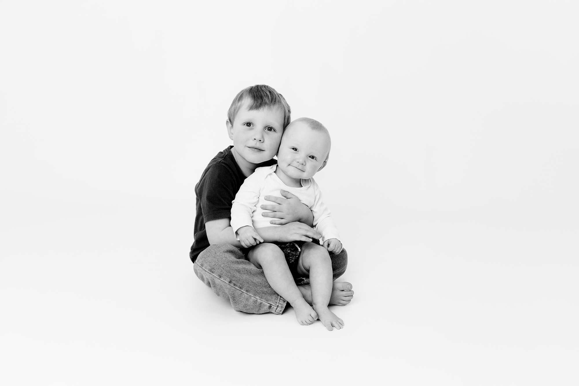 PERSONALITY-PORTRAITS-Black-and-white-childrens-portraits-christchurch-rolleston-new-zealand-photographer-photography-black64.png