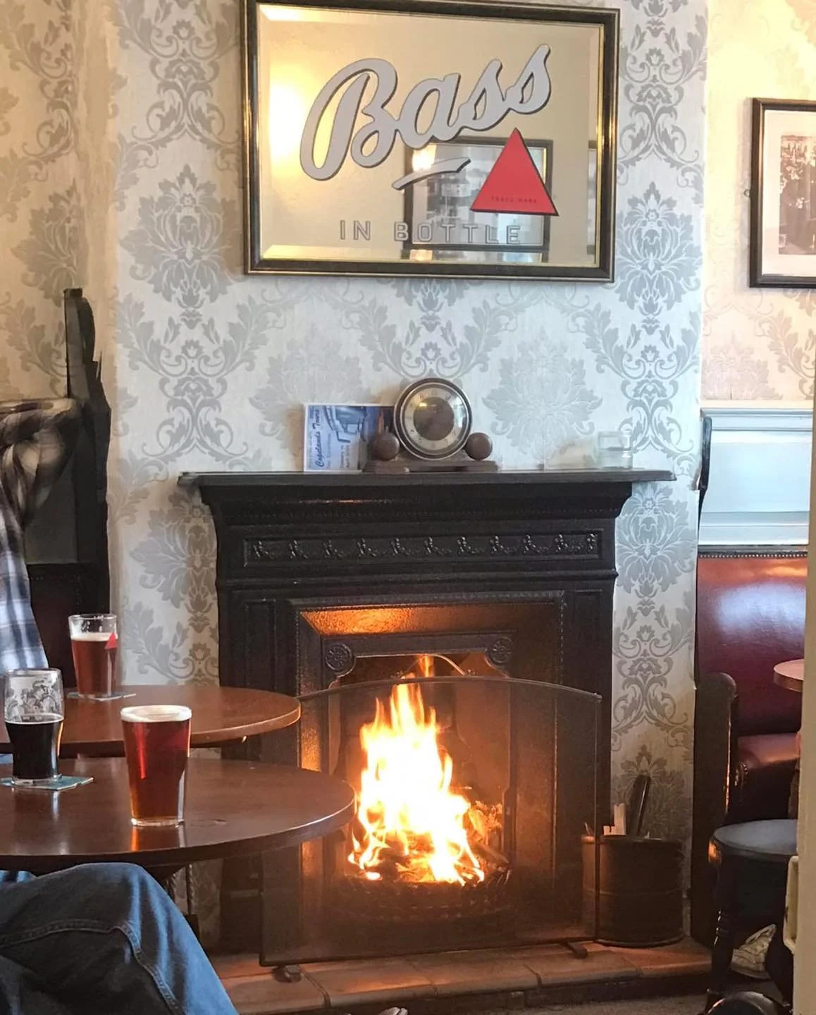 Pubs & Bars