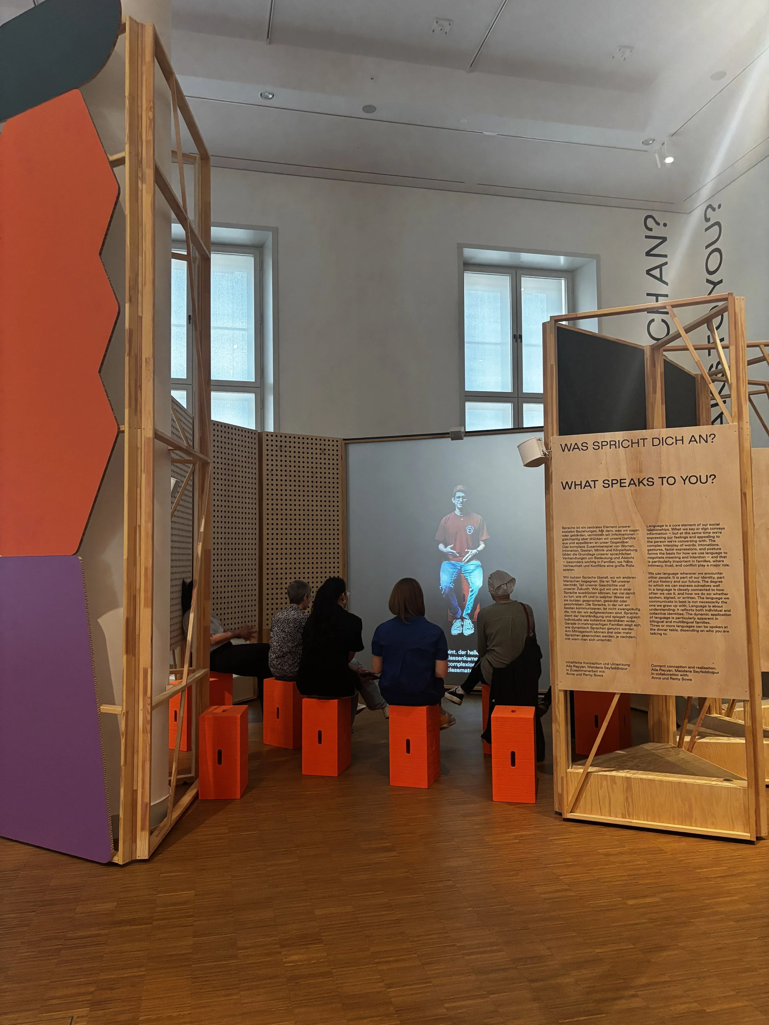 What speaks to you? Multimedia Installation Family Matters