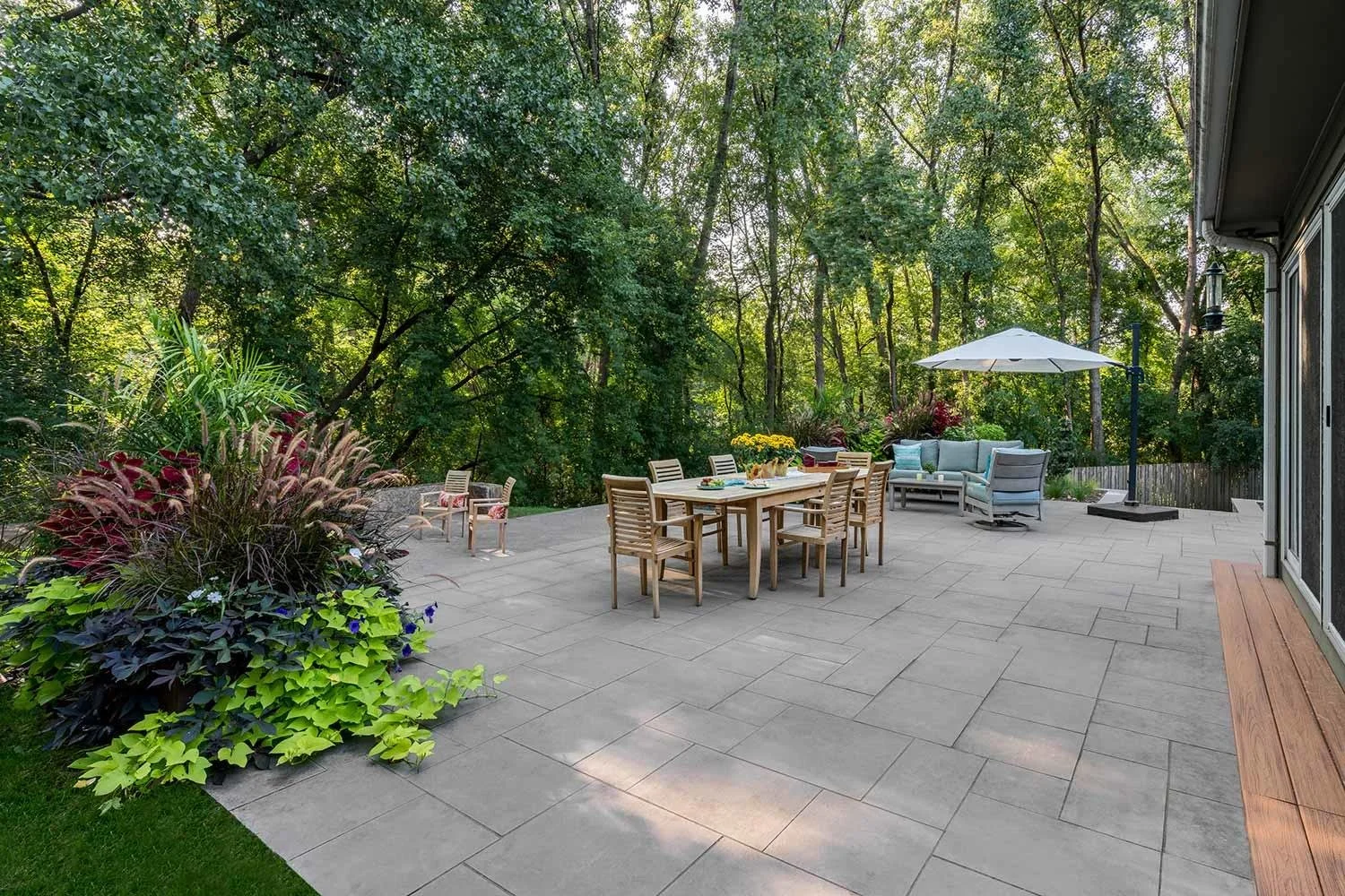 Make Your Outdoor Space Ready for Company!