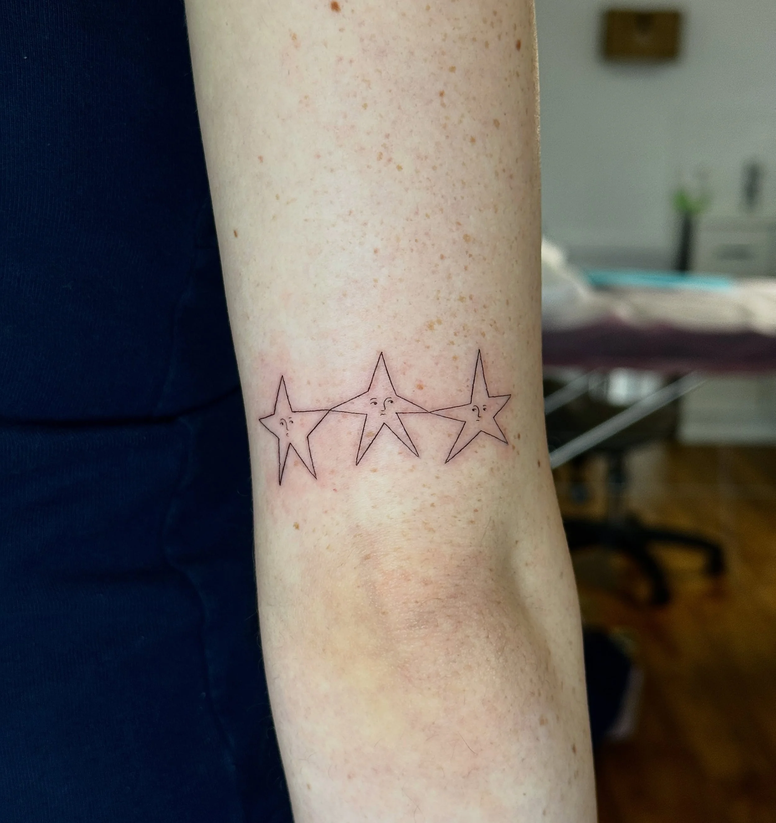 Stars 🌟 by Claudia

📍by @pekka_tattoo @ladyfingers.studio 

#