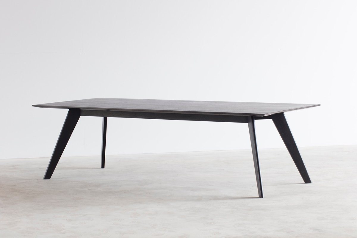 Vista St Table